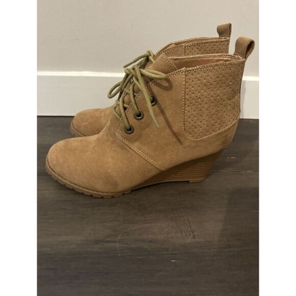 Gloria Vanderbilt Black Tan Suede Wedge‎ Ankle Boots Size 6.5-Great Condition